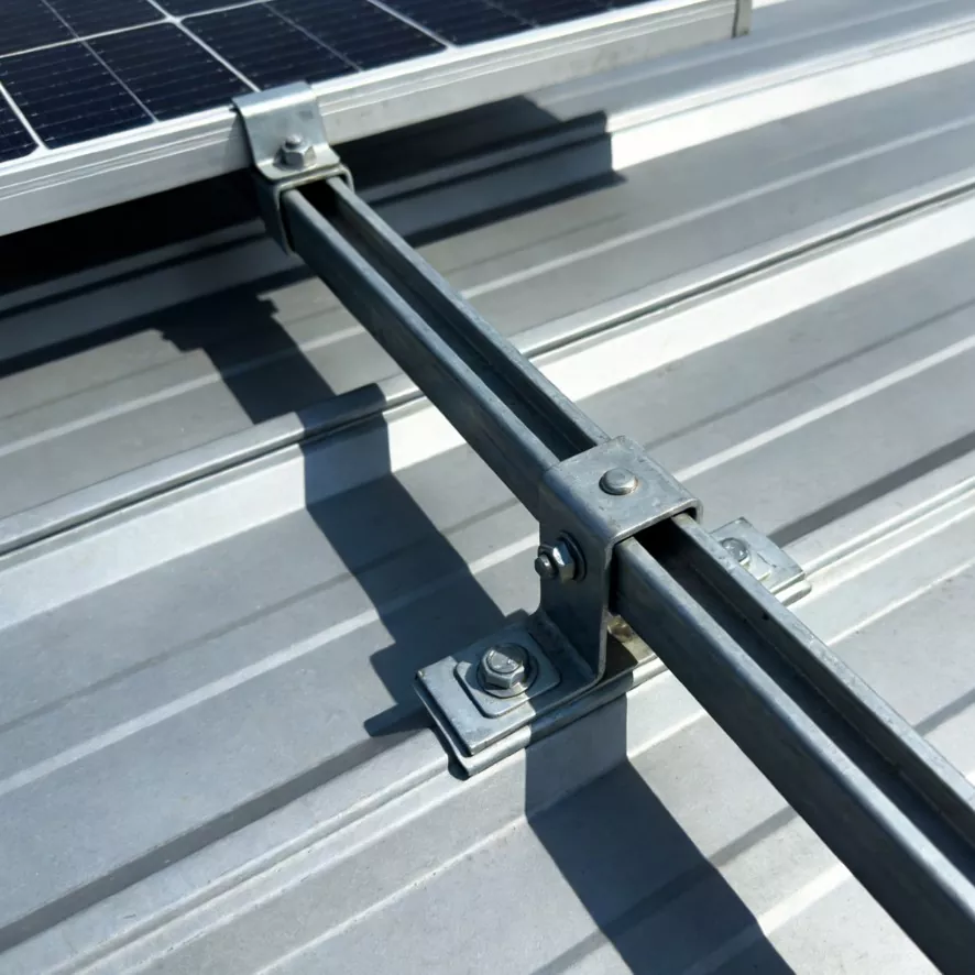 METAL ROOF SOLAR MOUNT가 장기 태양 에너지 프로젝트를 위한 최고의 투자인 이유